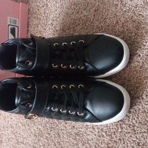 Wedge man made leather bootie